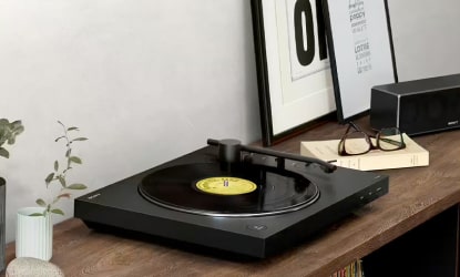 vrs-turntable-img-1-opt